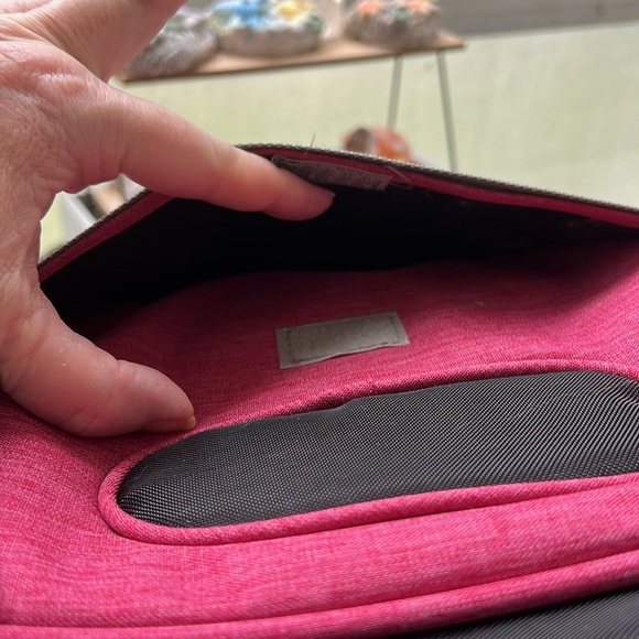 Bergan soft sided pet carrier NWOT - Picture 8 of 10